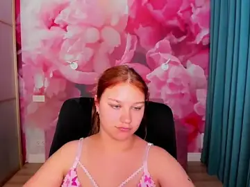 AngelinaLow  live sex cam