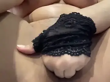 Horney_somiya  live sex cam