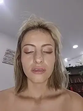 HottCandy21  live sex cam