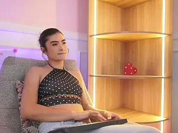 LucyWeisser  live sex cam