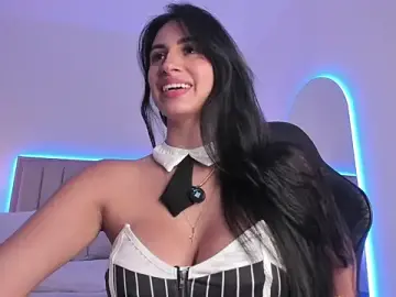 Taylor-Jonnees  live sex cam