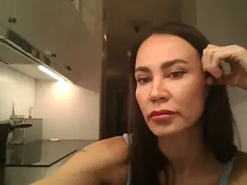 Yelivora  live sex cam