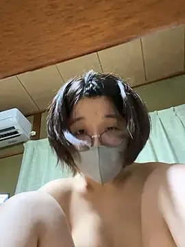 Yuna_chan1  live sex cam
