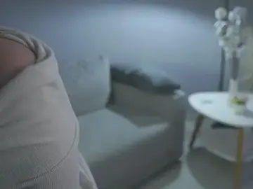 CarriAmante  live sex cam