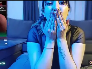 EmilyZoy  live sex cam