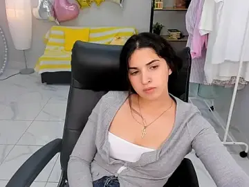 KendallHolt  live sex cam