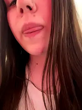 Marylallka5  live sex cam