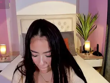 Nicolle_pierce  live sex cam