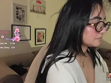 Zakura_ania  live sex cam