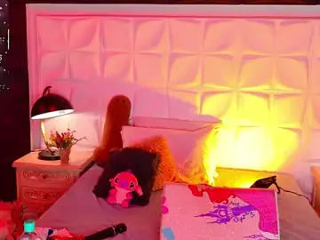MalaikaBrown  live sex cam