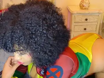 MalaikaBrown  live sex cam