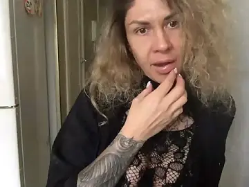 Olyviaa  live sex cam