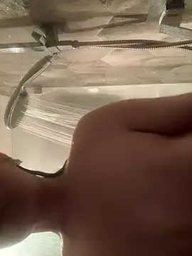 Cheatingdirtyvirginslut  live sex cam
