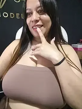 Saraa_puerttaa  live sex cam