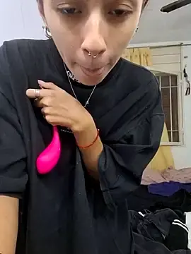 Kristal-Ambar  live sex cam