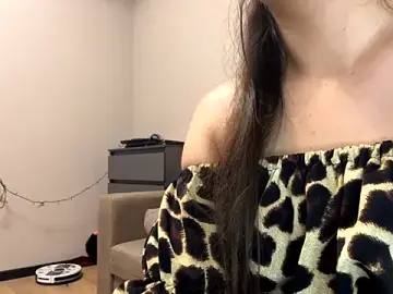 MidnightClover  live sex cam