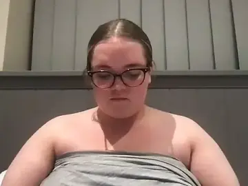 Honeyyy24  live sex cam