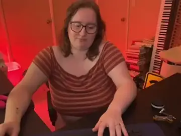 Lucy-comes-true  live sex cam