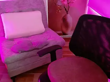 Milfrousse  live sex cam