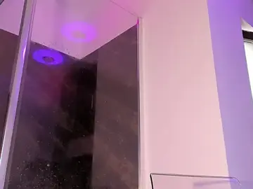 Realhotfallingdevil  live sex cam