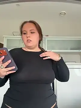 Hollpopss  live sex cam
