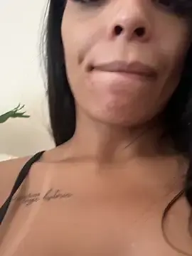 LiaMaria27  live sex cam
