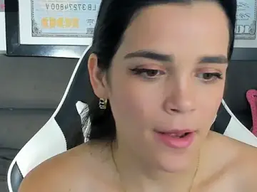 LucianaMoreau  live sex cam