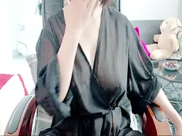 Miu-Le  live sex cam
