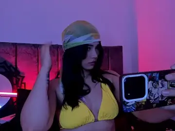 Rubi_Sky  live sex cam