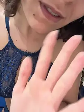 Mermaidblue  live sex cam