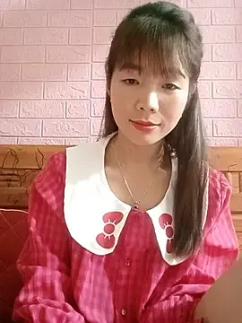 AmyLinee01  live sex cam