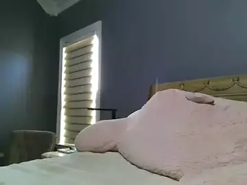 Lisaisluscious  live sex cam