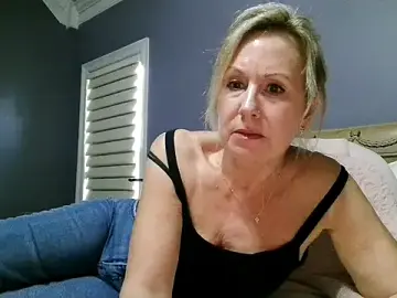 Lisaisluscious  live sex cam