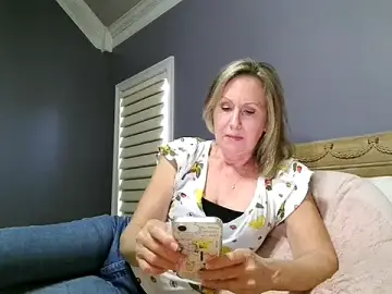 Lisaisluscious  live sex cam