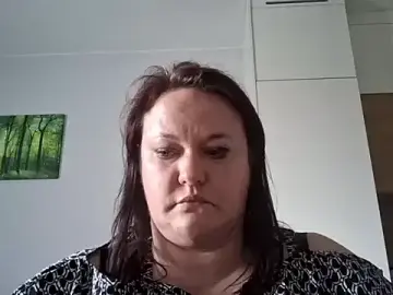 OpheliaMilf  live sex cam