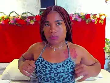 SilvannaFit  live sex cam