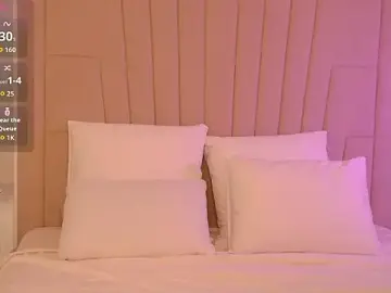 TrishaBrown  live sex cam