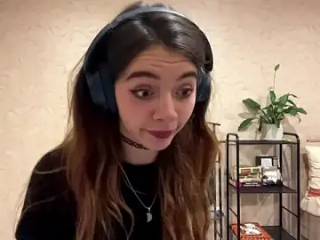 Meowskyy  live sex cam