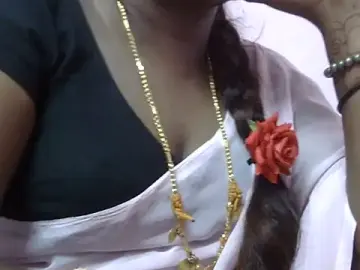 Tamil-priyaaa  live sex cam