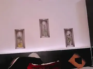 M1kaylaRaven  live sex cam