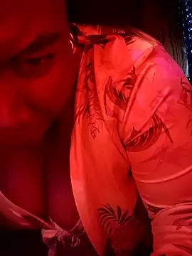 Sexysmoke678  live sex cam