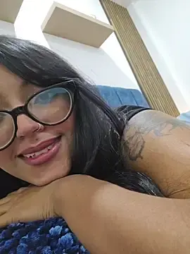 Yulia_Mercier_  live sex cam