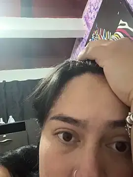 Camilitaepica  live sex cam