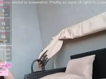 Faithy_xo  live sex cam