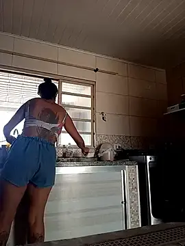 Morenabranca  live sex cam