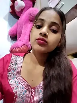 Naina11100  live sex cam