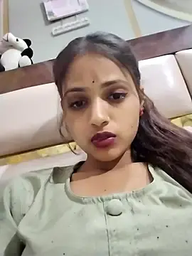 Naina11100  live sex cam