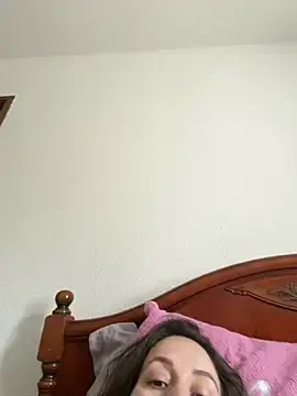 Renattasweetboobs  live sex cam