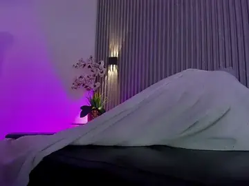 SOPHICOLLINS  live sex cam