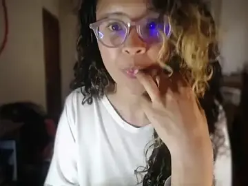 You_Ana31  live sex cam